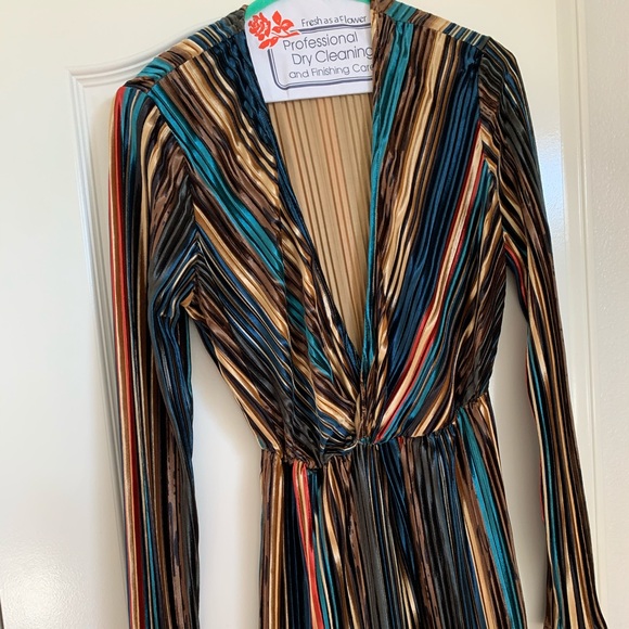 X revolve Sharon dress - Picture 5 of 8